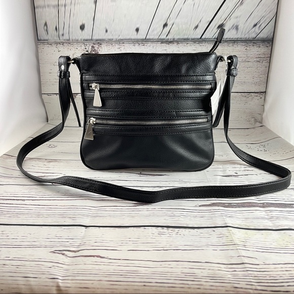 BNWT Liz Claiborne Crossbody Zippered Purse - Picture 1 of 12